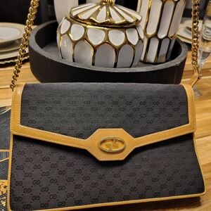 Gucci Black and Tan Shoulder Bag